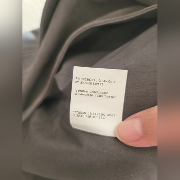 Vince, Cap Sleeve Nubuck Genuine Suede Leather‎ Vest , Size Small - Picture 13 of 13